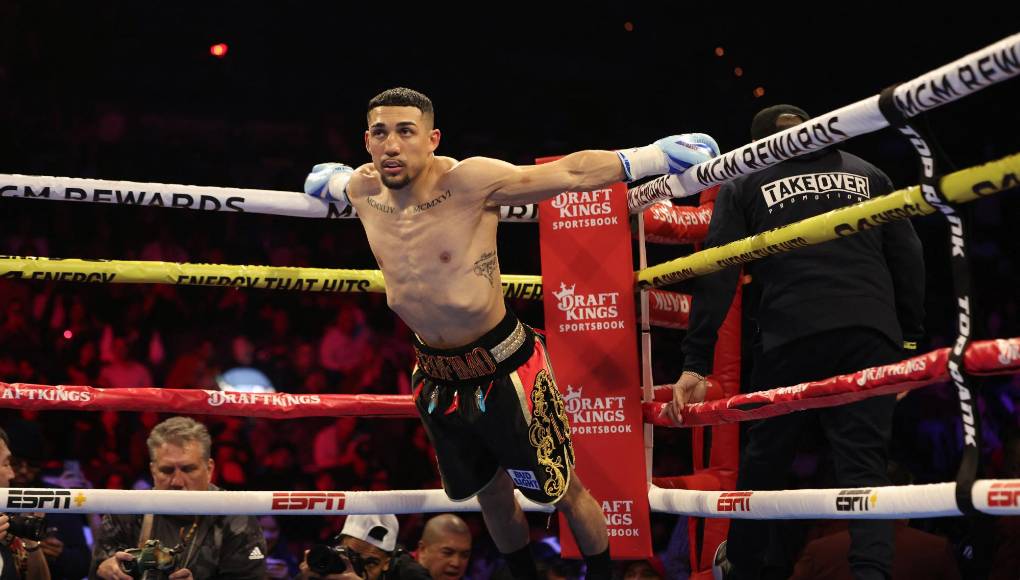 Pero llegó la hora cero. Teófimo López defendió su título de peso superligero ante el estadounidense, Jamaine Ortiz.