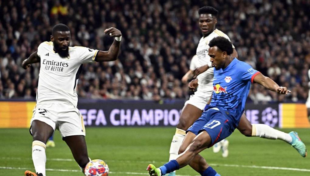 El delantero Loïs Openda, del RB Leipzig, falló varias ocasiones de gol contra el Real Madrid.