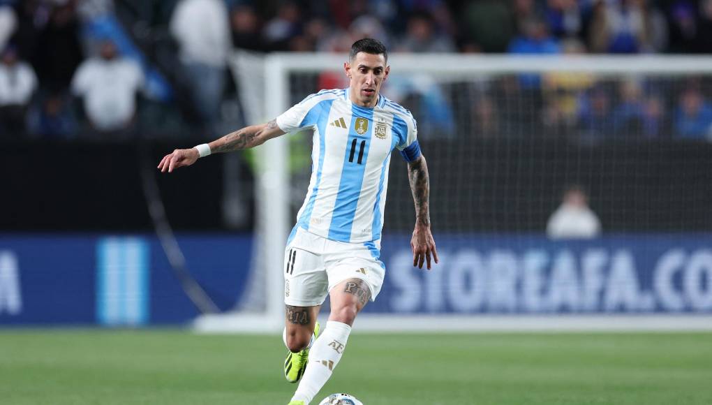 “Nos sentimos agraviados, dañados y perjudicados porque este tipo de acciones violentas atentan directamente contra la economía y éxito deportivo de los clubes”, comunicaron.