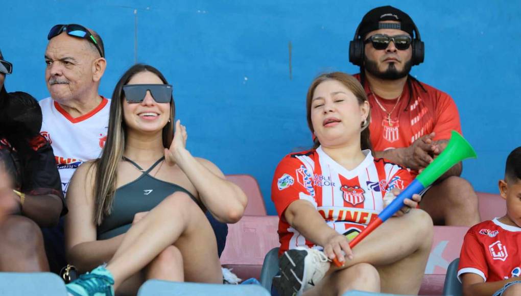 Así lució y causó furor Annie Córdova.