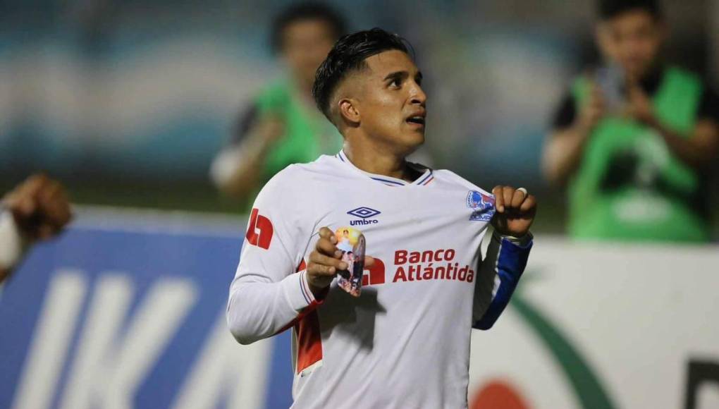 Michaell Chirinos: Estará como volante ofensivo por el sector izquierdo.