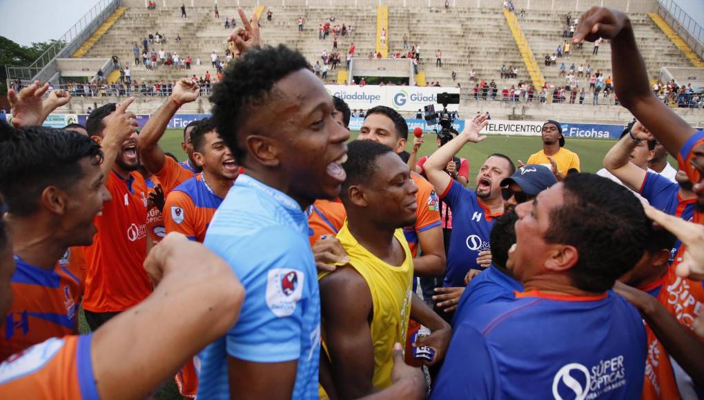 La euforia se hizo presente en Choluteca y la locura se hizo presente en el Estadio Emilio Williams.