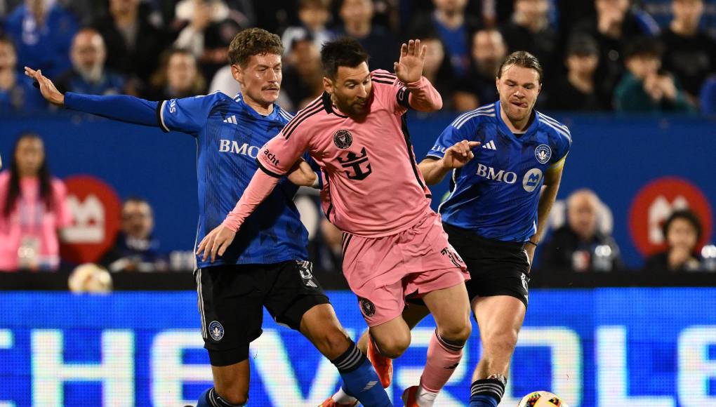 Estos asteriscos se suman a una posible lesión en la cabeza, que se regula a partir de un Director Médico que certifica la continuidad o salida de la cancha, como así también un problema cardíaco o “episodio potencialmente mortal” (convulsiones, asfixia, entre otros), que es regulado en base al Plan de Acción de Emergencia Médica.