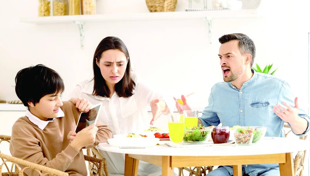 Enfrente la adicción a la tablet en sus hijos