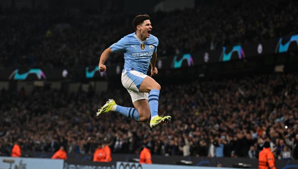 Julián Álvarez fue la figura del partido con una asistencia y un gol, así lo celebró el goleador argentino.