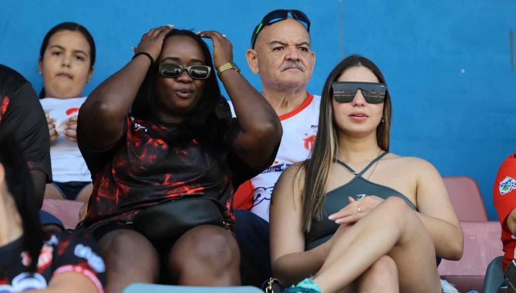 Desde muy temporano llegó la ceibeña al partido que paralizó a la Novia de Honduras.