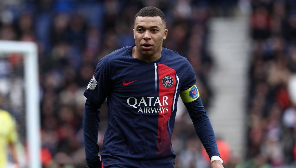 El capitán de la selección francesa había hecho saber en varias ocasiones que soñaba con disputar los Juegos Olímpicos en París aprovechando la norma que permite a cada equipo inscribir a tres jugadores por encima del límite de 23 años. Pero los Juegos no forman parte del calendario FIFA, por lo que los clubes no tienen la obligación de liberar a sus jugadores.