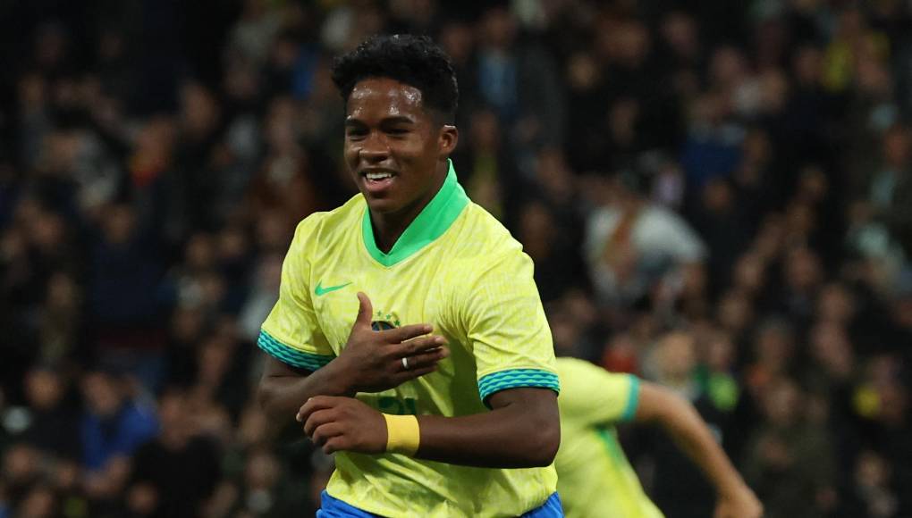 Fue en esa misma fecha FIFA que Endrick y la joven se viralizaron en las redes sociales durante el partido de España-Brasil cuando el brasuleño firmó uno de los tantos y se lo dedicó.