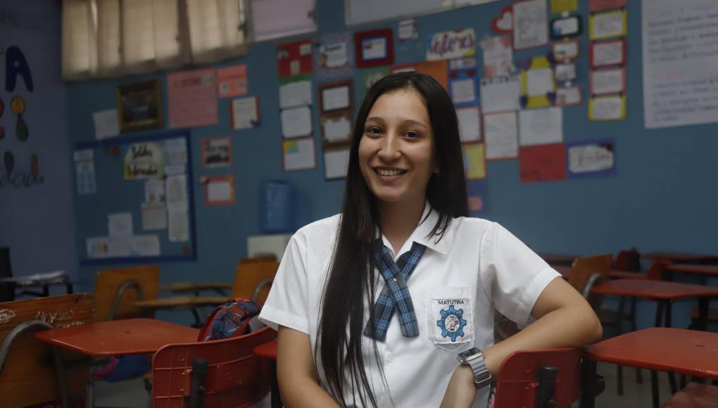 Stefhany Paz relató que sueña con convertirse en una licenciada en Administración de Empresas y posterior sacará la maestría, además buscará a emprender su propio negocio, ya que quiere ser su propia jefa.