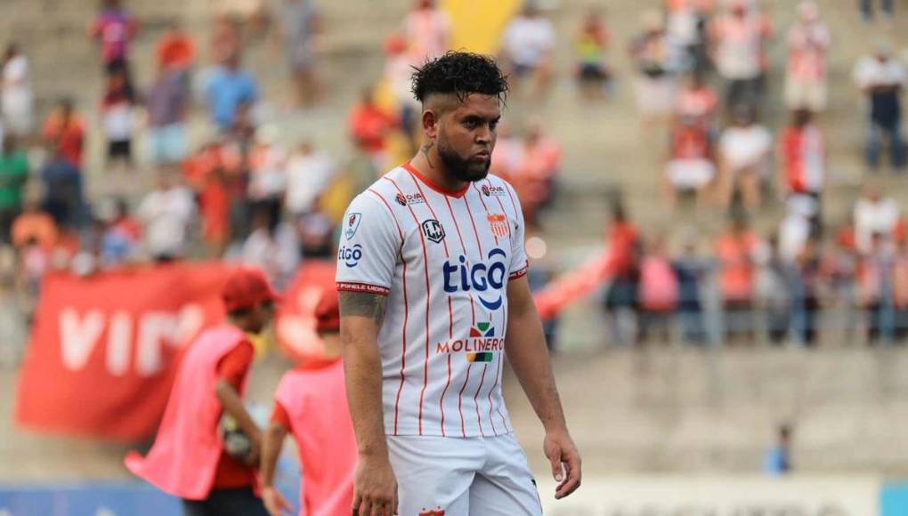 Josué Villafranca, con mirada serie luego del descenso del Vida.