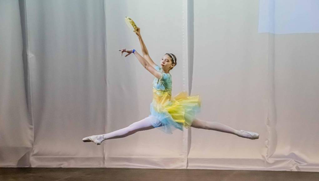 Representante de Western International Dance Studio