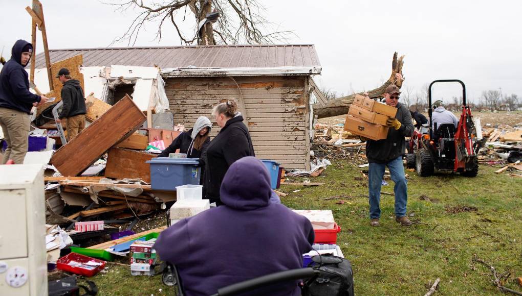 Enormes tornados sacuden ciudades enteras de Estados Unidos