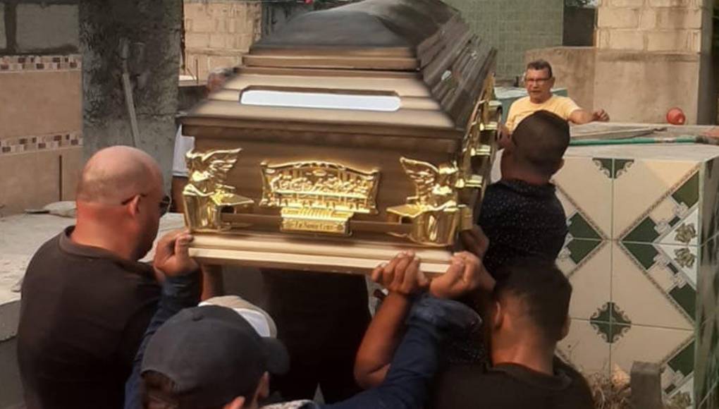 Un hermano Ricardo dijo que le fallaron los frenos cuando iba pasando por el retén, “no es que no se quiso parar”.