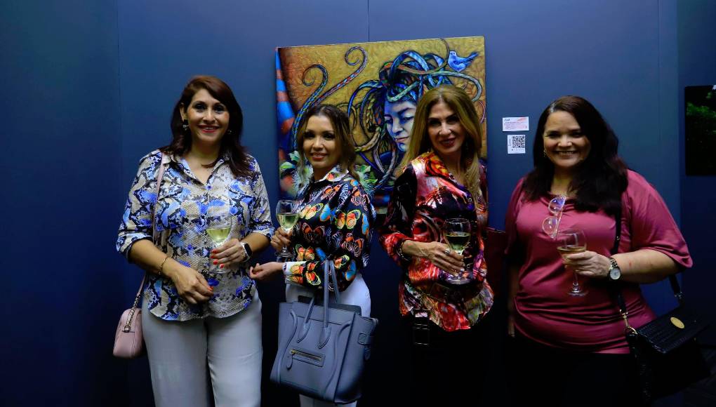 Vilma Rivera, Marna Schmidt, Carmen Chaín, Francis Wilson Culotta