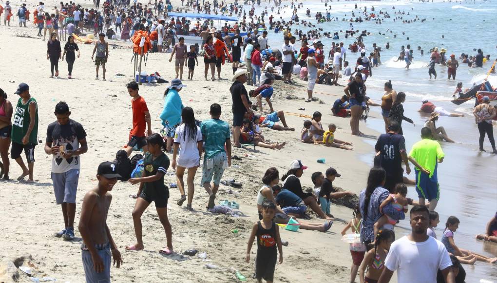 Tela tiene la particularidad que todos sus atractivos están a diez minutos del centro, “sea a Punta Izopo, laguna de Los Micos, Punta Sal, lo mismo a las comunidades garífunas de Triunfo de la Cruz, entre otros”, indicó Borcsok.