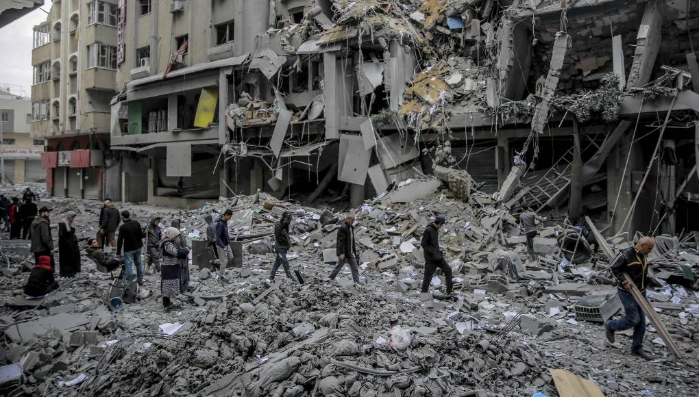 Según Israel, 130 rehenes siguen cautivos en <b>Gaza</b>, de los que 31 habrían fallecido, de las cerca de 250 personas secuestradas el día de los ataques. 