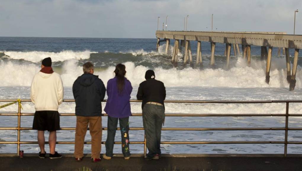 EEUU levanta su alerta de tsunami sin registrar daños graves en costa oeste