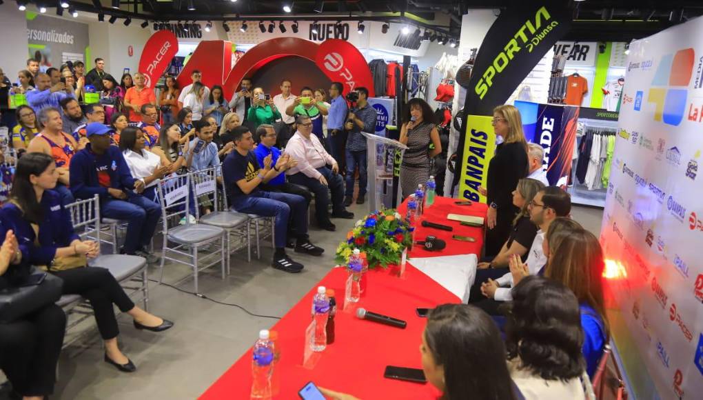 El coach Mario Valladares será el encargado de llevar a cabo la dirección de los corredores que participarán en la 48 edición de la Maratón Internacional LA PRENSA 2024.