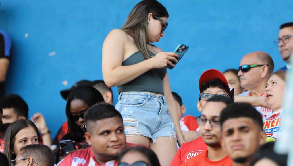 Así lució y causó furor Annie Córdova.