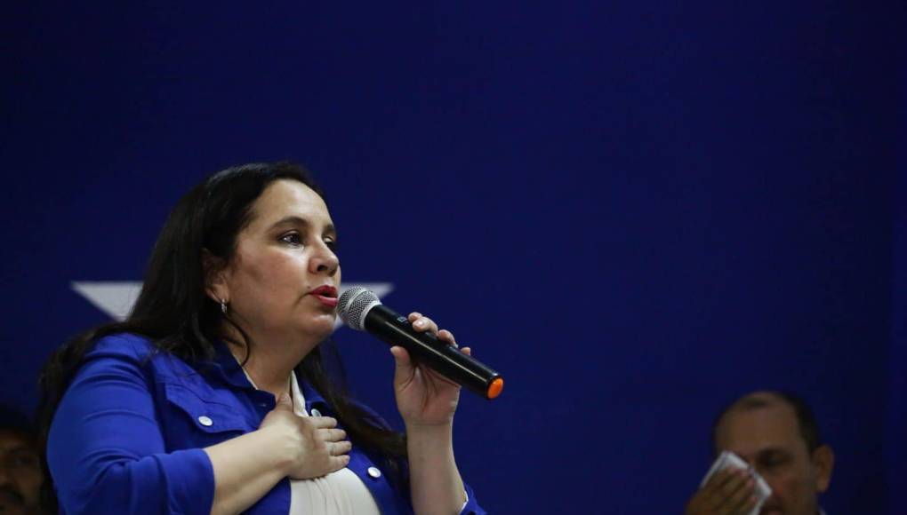 Cabe mencionar que, el pasado fin de semana, Ana García Carías, estuvo en la Casa del Partido Nacional en San Pedro Sula, donde fue recibida por varios líderes del partido.