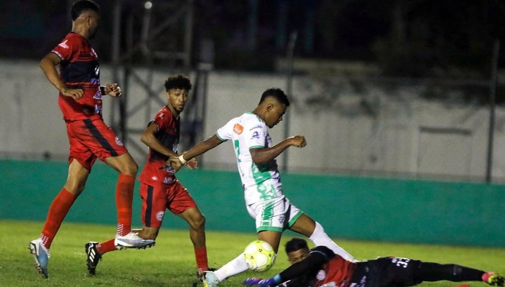 El Platense estaba ganando 0-2 en el marcador contra el CD Choloma cuando lo impensado sucedió.