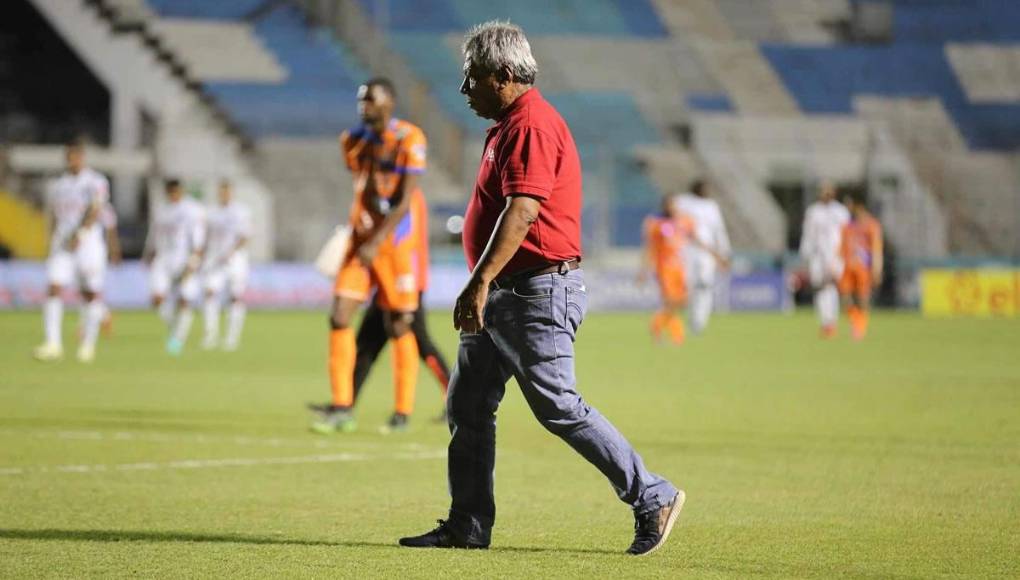 Ramón ‘Primitivo’ Maradiaga se fue triste del estadio Nacional tras sufrir la derrota del Torneo Clausura 2024.