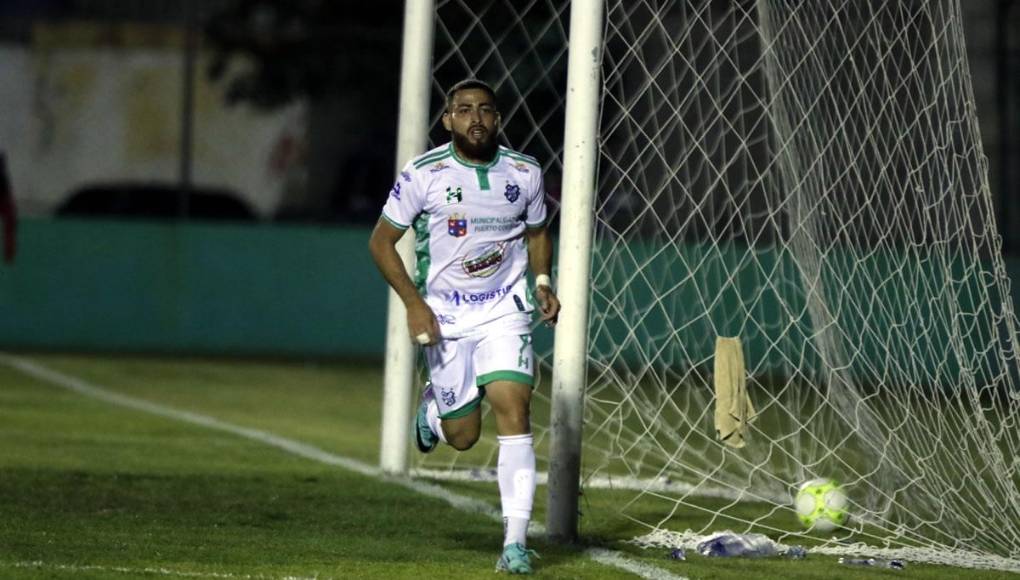 El colombiano Carlos Stiven Agudelo anotó el segundo gol del Platense contra el CD Choloma.