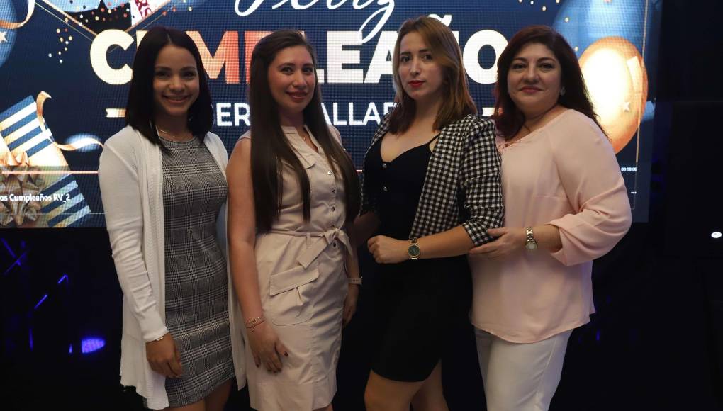 Yamileth Molina, Keily Gallegos, Sonia Carvajal y Mayra González