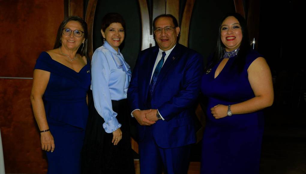 Luisa Salas, Nadina Alvarenga, Julio Villalta y Ana Álvarez