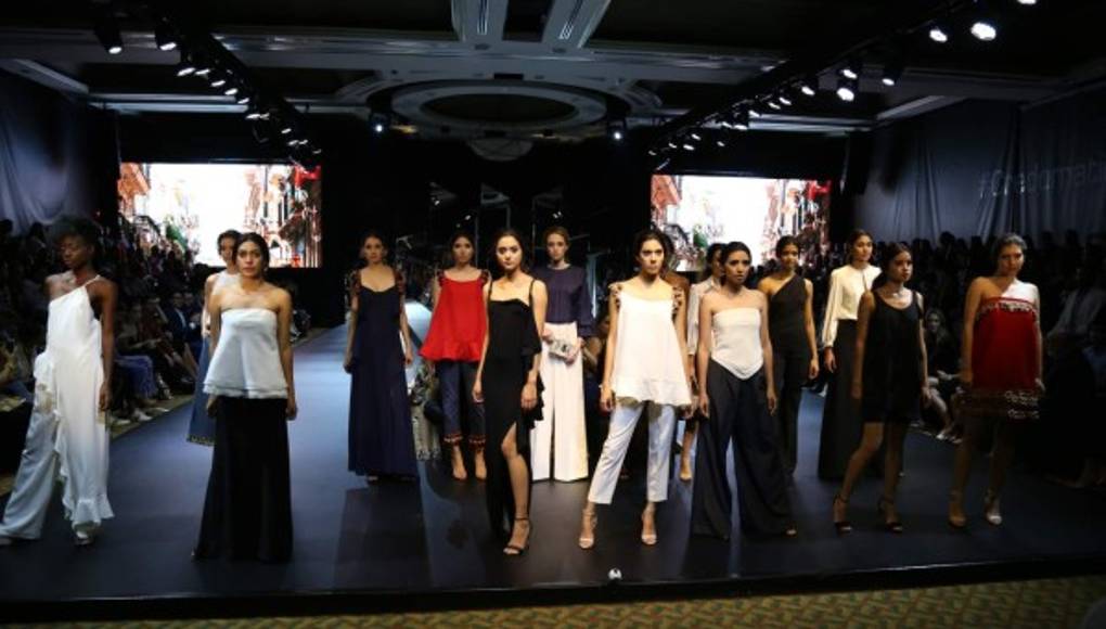 Colores y sastrería dominan la pasarela