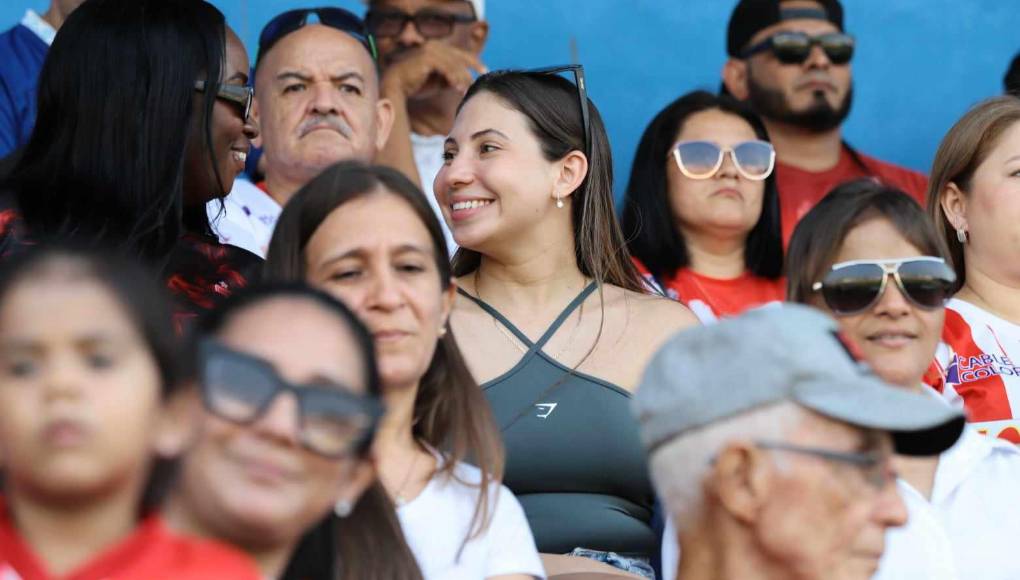 Así lució y causó furor Annie Córdova.