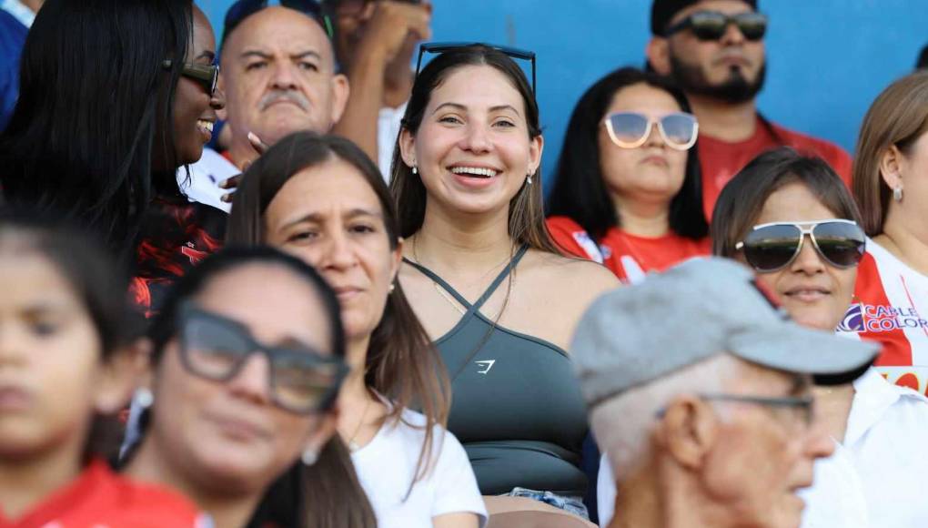 Así lució y causó furor Annie Córdova.