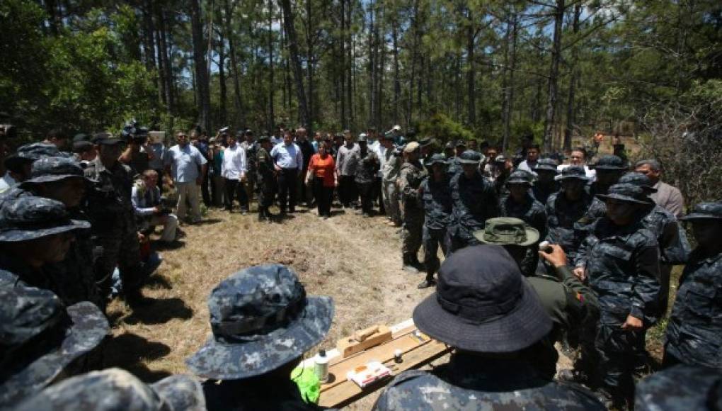 Expertos de EUA y Colombia preparan a policías Tigres de Honduras