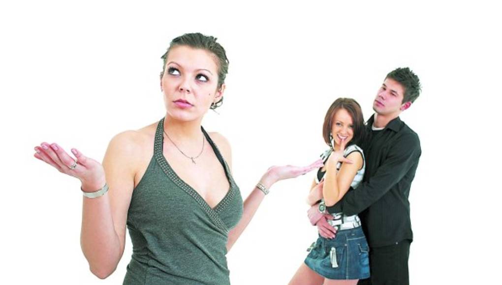 Su mejor amiga está celosa de su marido