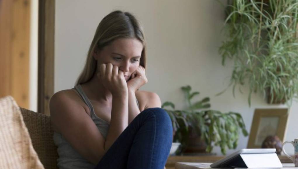 Roles sociales pueden hacer más vulnerables a mujeres para sufrir depresión