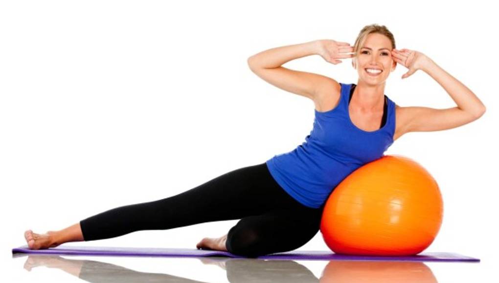 Pilates moldean la figura y alivian dolor de espalda