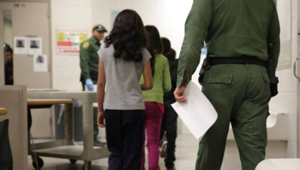 Cifra de niños sin acompañante retenidos en frontera llega a 57,000