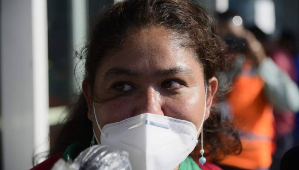 'No me vuelvo a ir”: hondureña en vuelo humanitario desde España