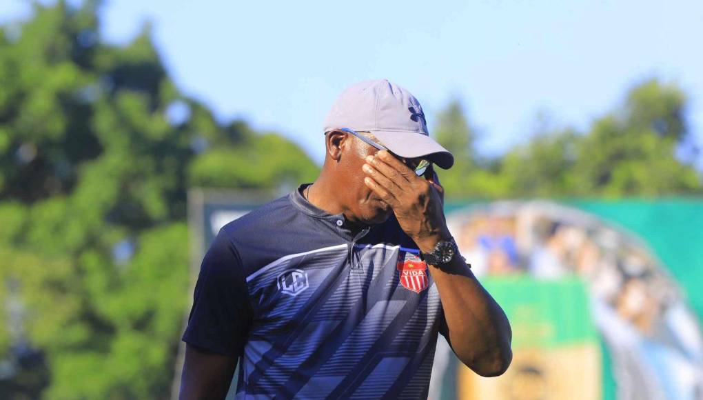 Del otro lado de la moneda. Los rostros de decepción de Vida, que sigue sin sumar puntos en el inicio del Clausura 2024. 