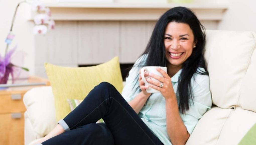 Las relaciones íntimas frecuentes retrasarían la menopausia, según estudios