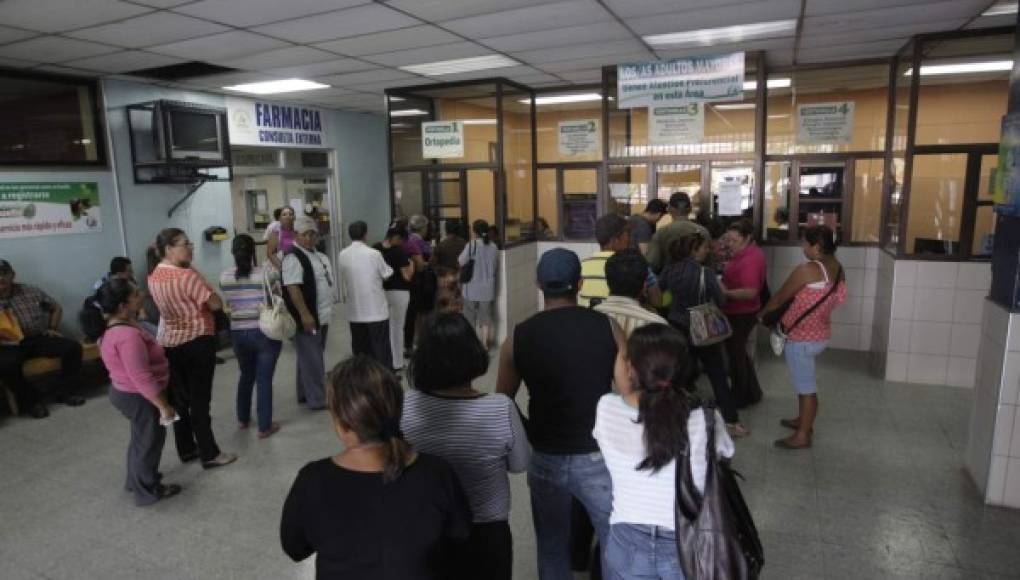 Un directorio de especialistas sustituirá la dirección del Seguro Social de Honduras