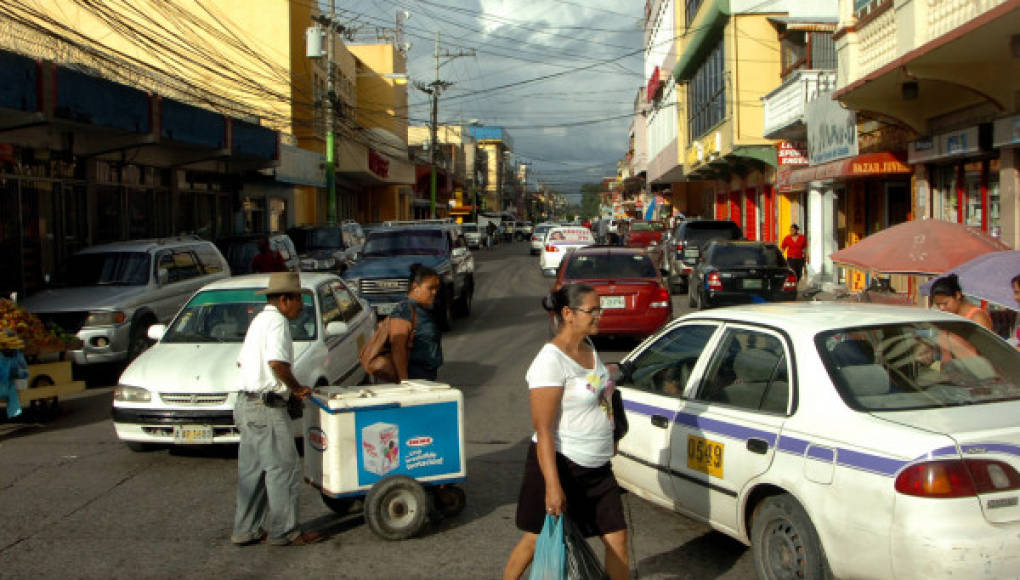 Más de 200 negocios han cerrado en La Ceiba por extorsión