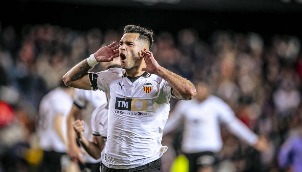 Hugo Duro puso a ganar al Valencia y así lo celebró. Era el 1-0 contra el Real Madrid y algarabía en Mestalla.
