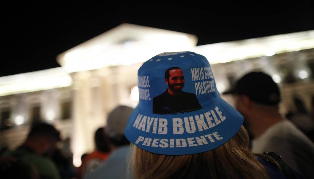 El actual mandatario tenía garantizada la reelección por una elevada mayoría, según pronosticaban todas las encuestas electorales, habida cuenta del escaso respaldo ciudadano a los otros cuatro aspirantes presidenciales.