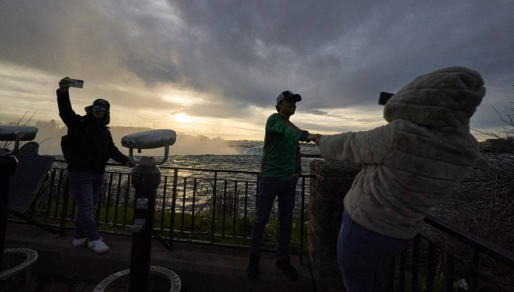 Entre los lugares emblemáticos donde será visible el <b>eclipse</b> se encuentran las Cataratas del Niágara, donde el espectáculo promete ser grandioso.