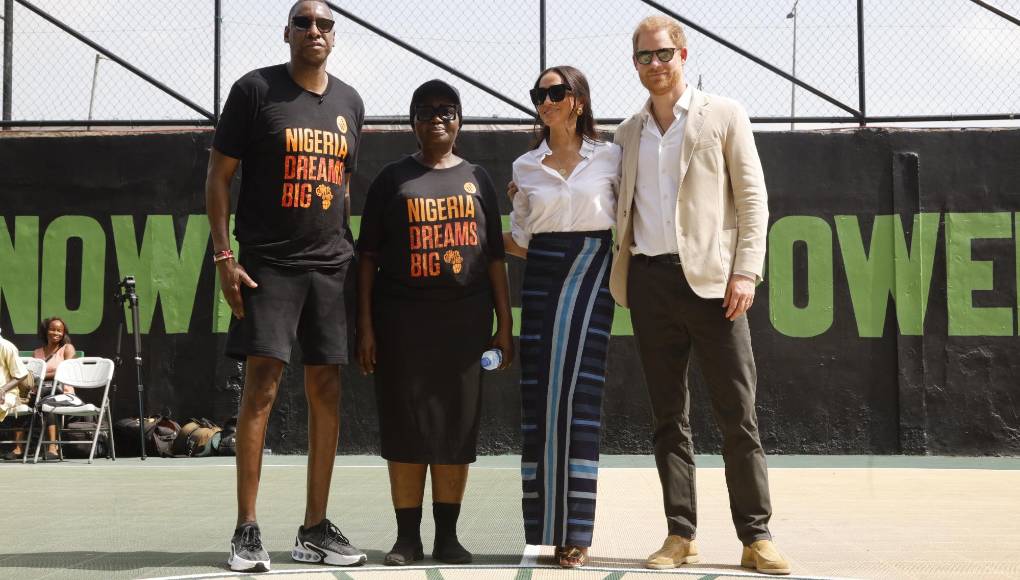 Harry animó a los militares a participar en los Juegos Invictus, un evento deportivo para veteranos de guerra y soldados en activo pero heridos, y su última edición se celebró el pasado mes de septiembre en la ciudad alemana de Düsseldorf.