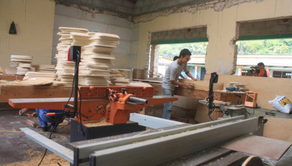 Microindustria busca mano de obra calificada Diario La Prensa