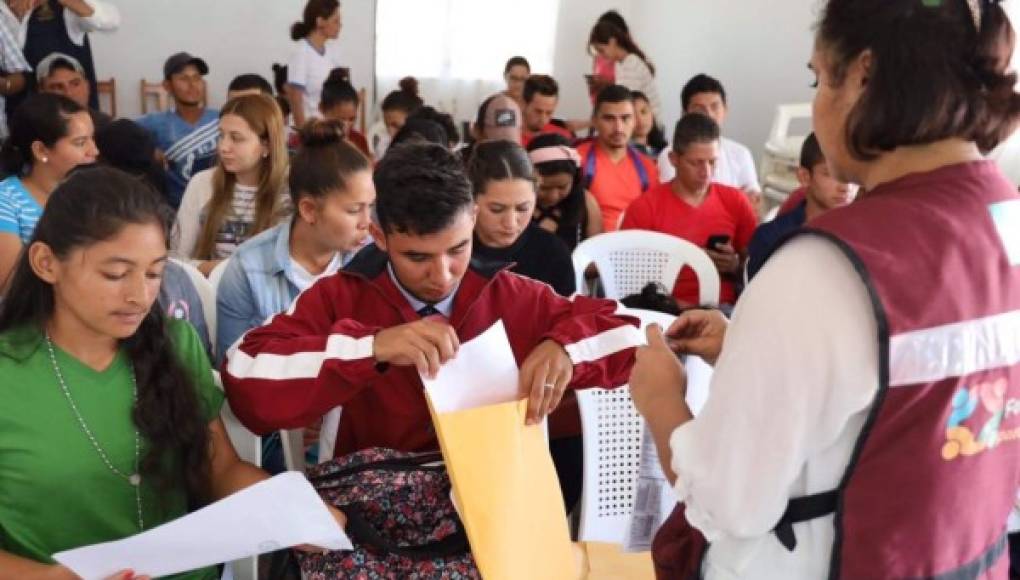 México lleva programa a Comayagua para prevenir la migración