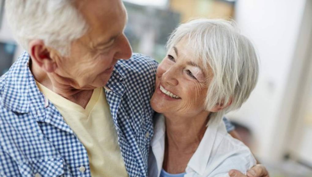 ¿Podría el buen sexo ser malo para el corazón de un hombre mayor?