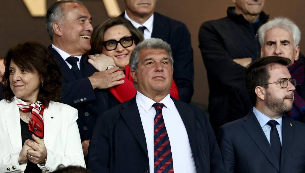 <b>Laporta</b> pidió que la Federación Española (RFEF) y el comité técnico de árbitros enviaran al Barça todas las tomas del incidente y los audios de la conversación entre los árbitros.